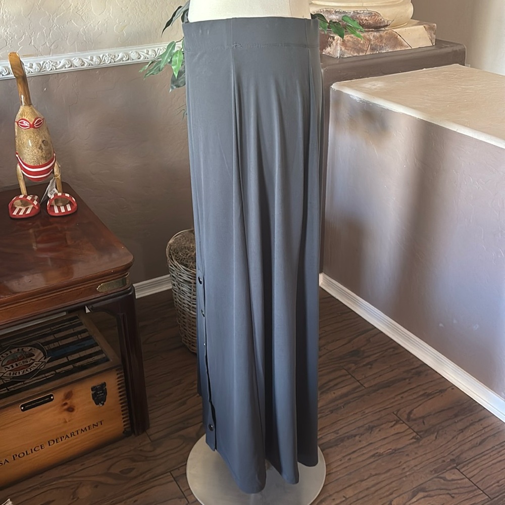 Every Day by Susan Graver Regular Liquid Knit Maxi Skirt ~ Thunder Grey - Picture 2 of 7